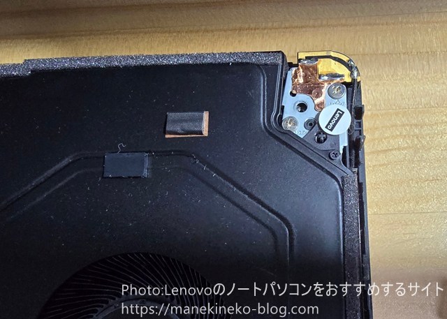 Legion Pro 7i Gen 8(82WQ0034JP)の右上にある封印シール